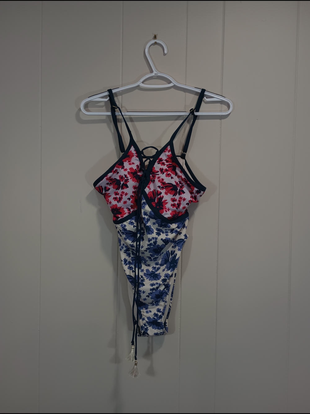 Gibson Latimer Floral Contrast One-Piece Bodysuit - Red & Blue